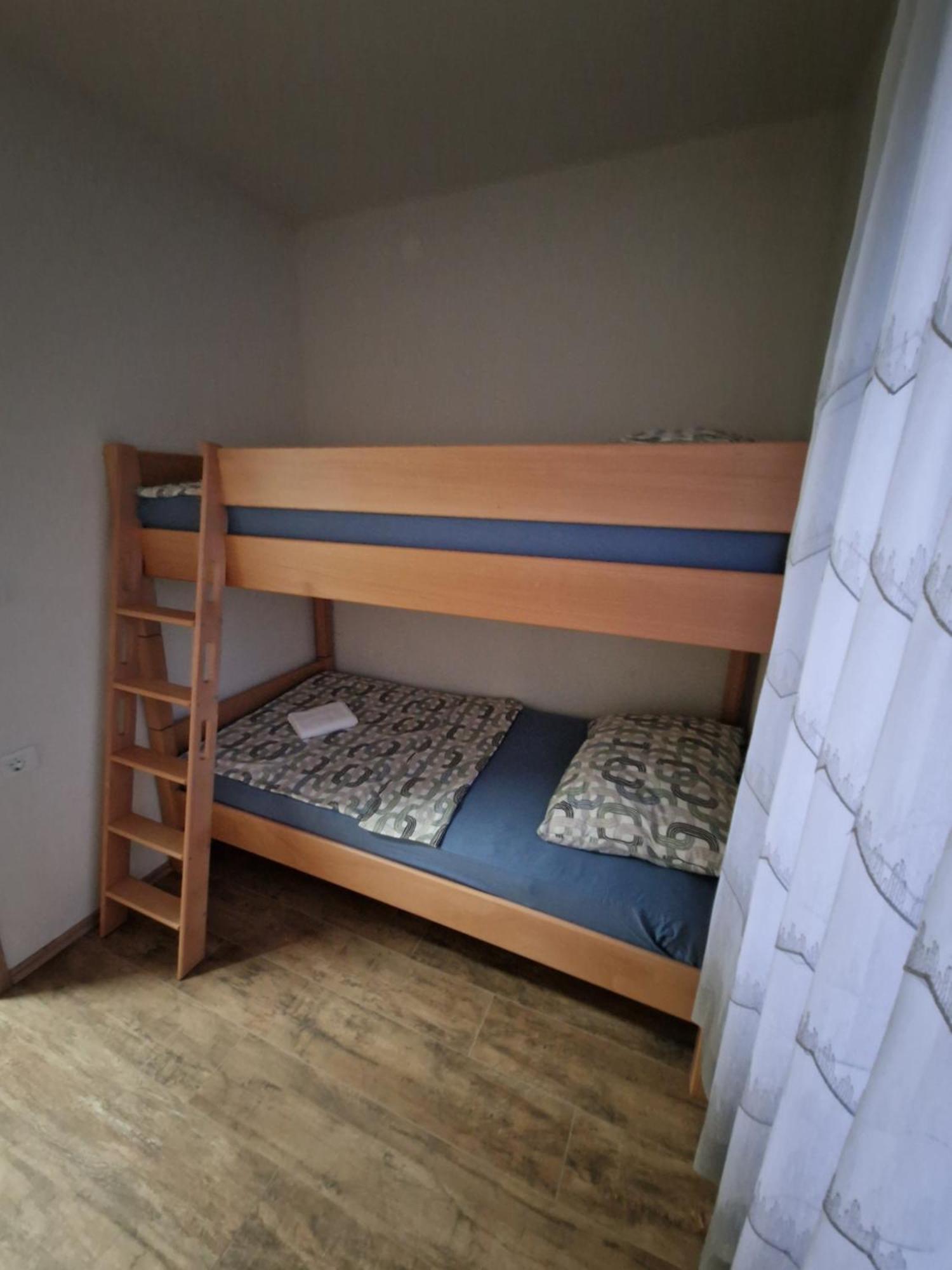 Apartma-Sobe Lejla Vipava Kültér fotó