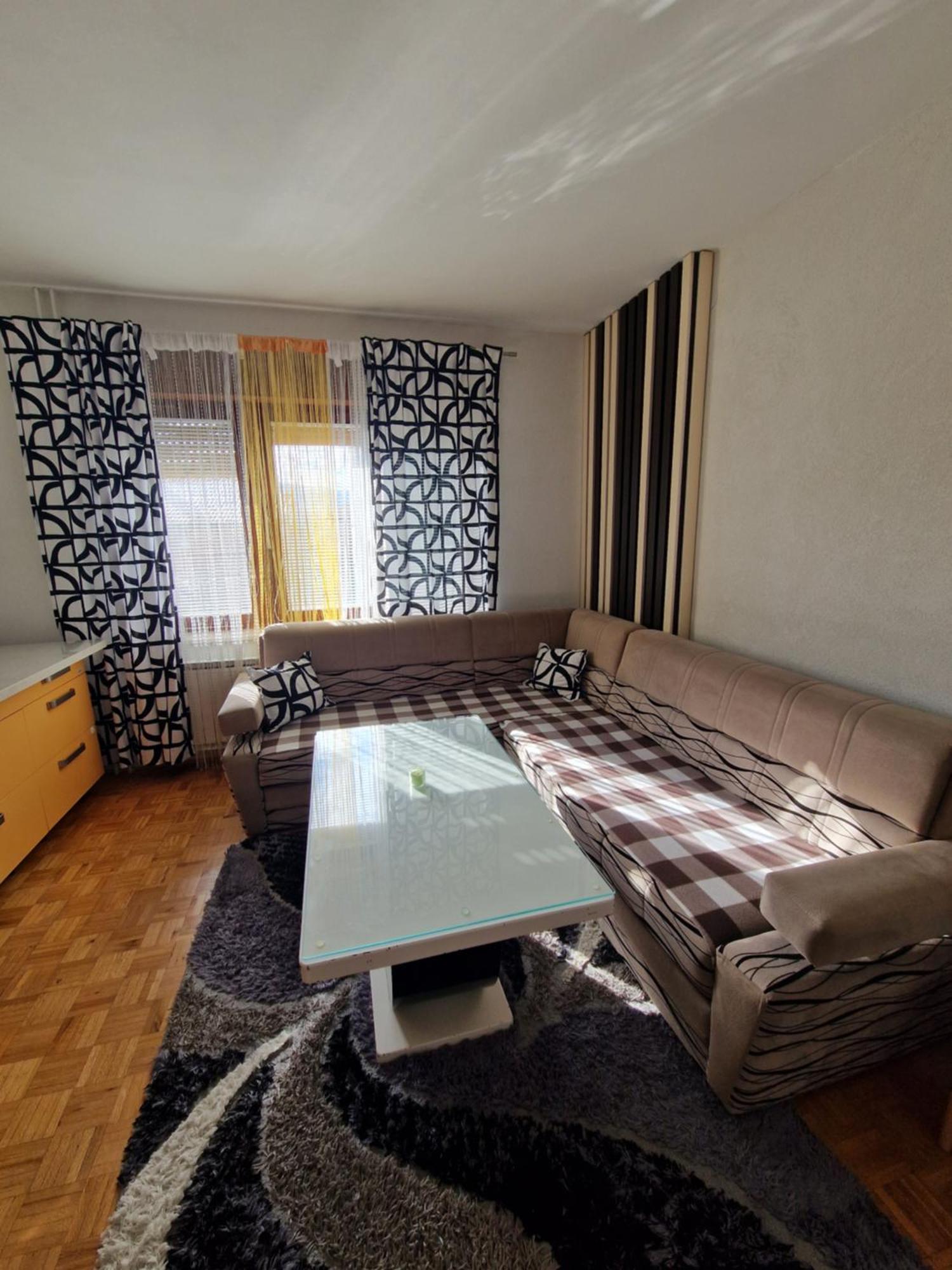 Apartma-Sobe Lejla Vipava Kültér fotó
