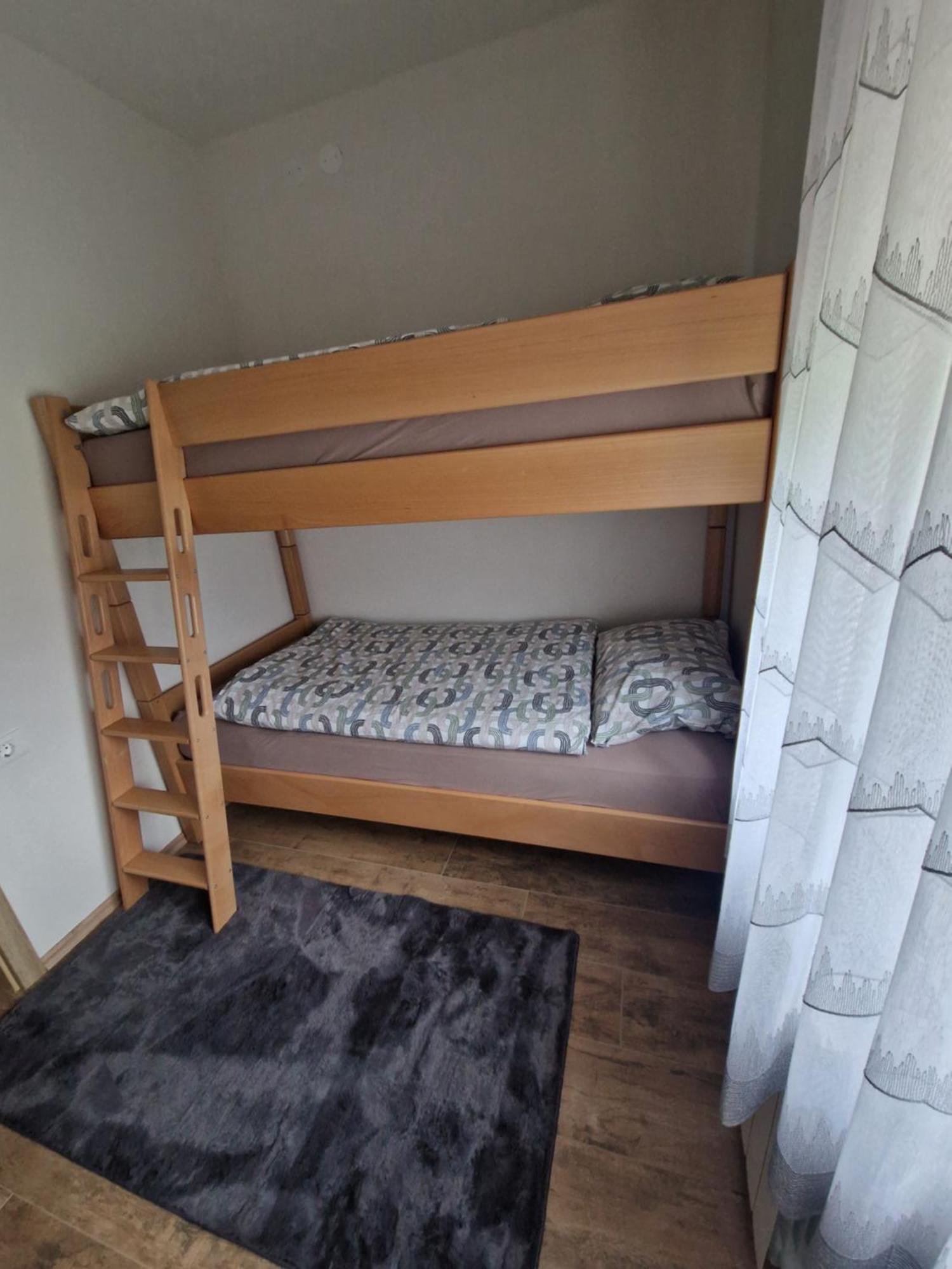 Apartma-Sobe Lejla Vipava Kültér fotó